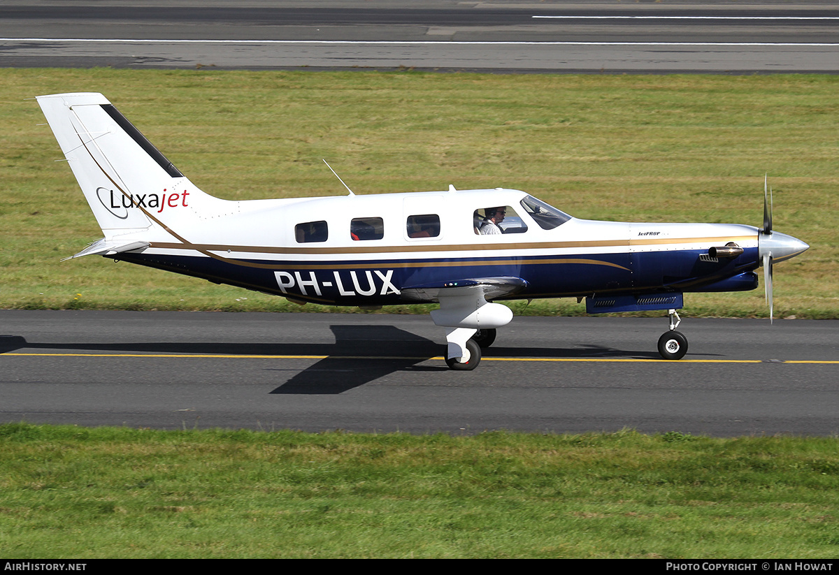 Aircraft Photo of PH-LUX | Piper PA-46-350P Malibu Mirage/Jetprop DLX | Luxajet | AirHistory.net #339497
