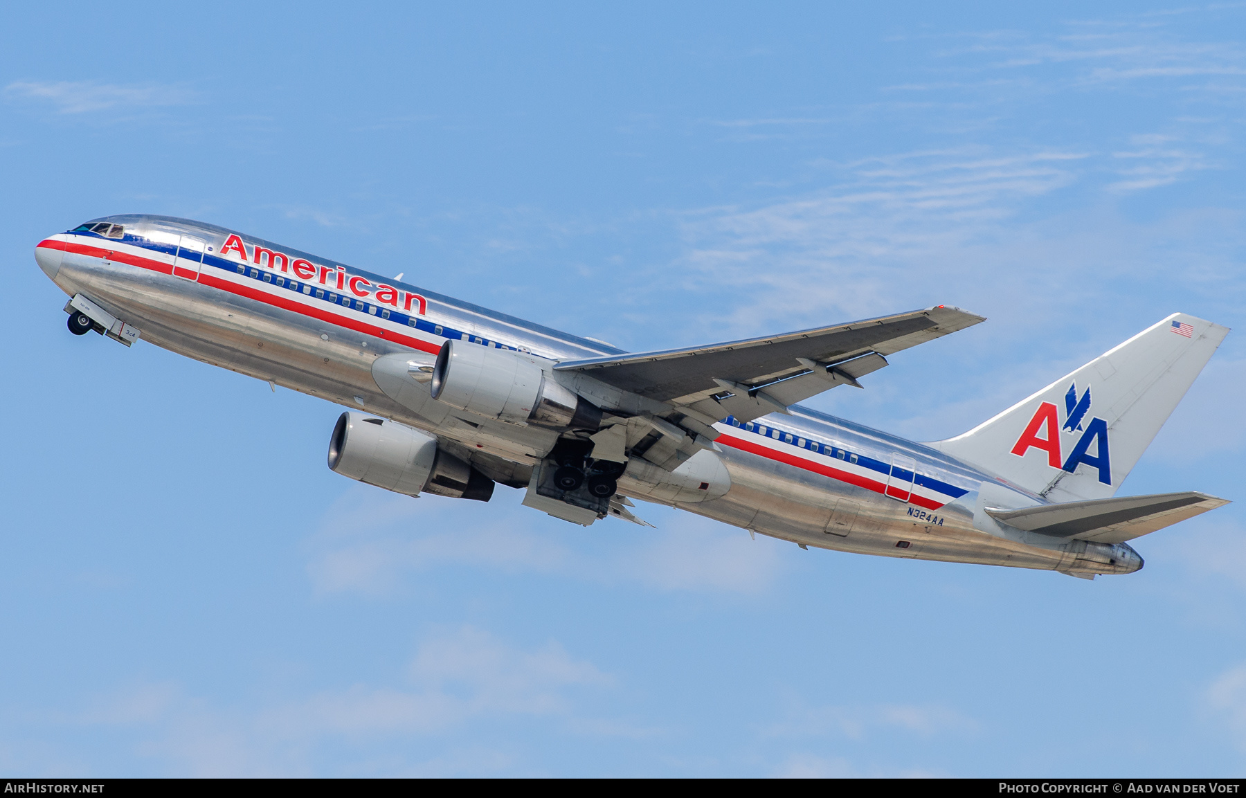 Aircraft Photo of N324AA | Boeing 767-223(ER) | American Airlines | AirHistory.net #339590