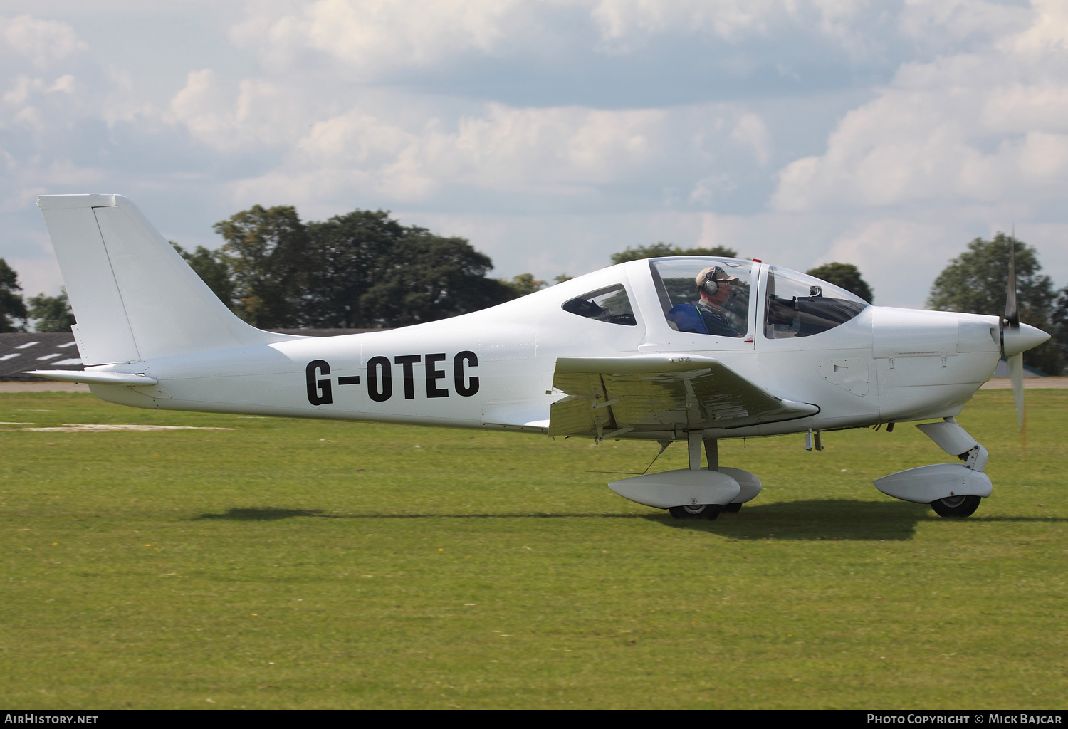 Aircraft Photo of G-OTEC | Tecnam P-2002 Sierra | AirHistory.net #339606