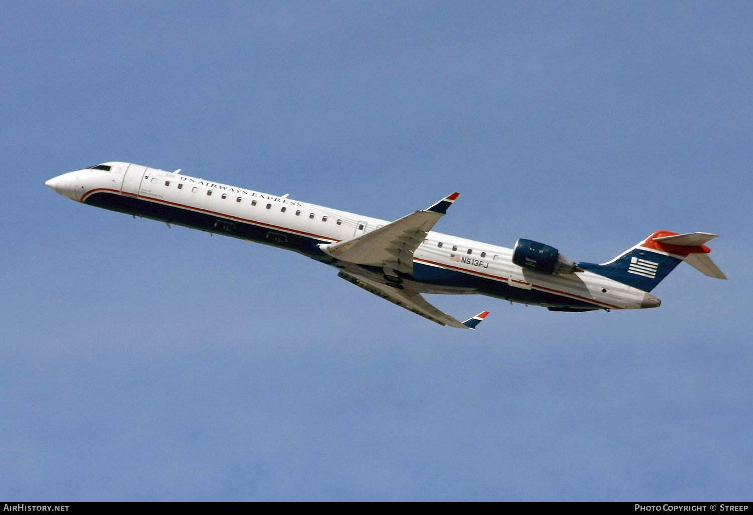 Aircraft Photo of N913FJ | Bombardier CRJ-900ER (CL-600-2D24) | US Airways Express | AirHistory.net #339830