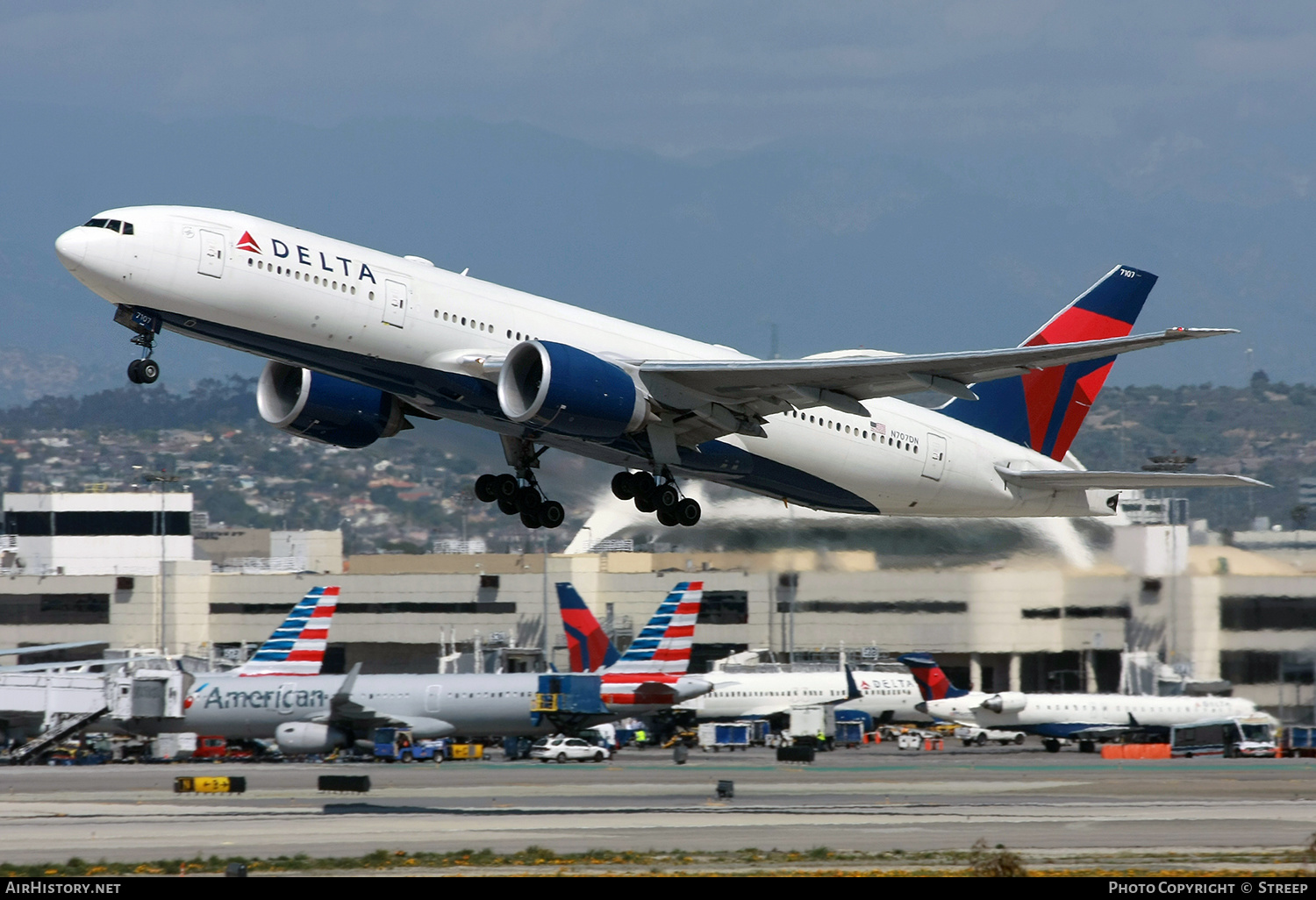 Aircraft Photo of N707DN | Boeing 777-232/LR | Delta Air Lines | AirHistory.net #340036