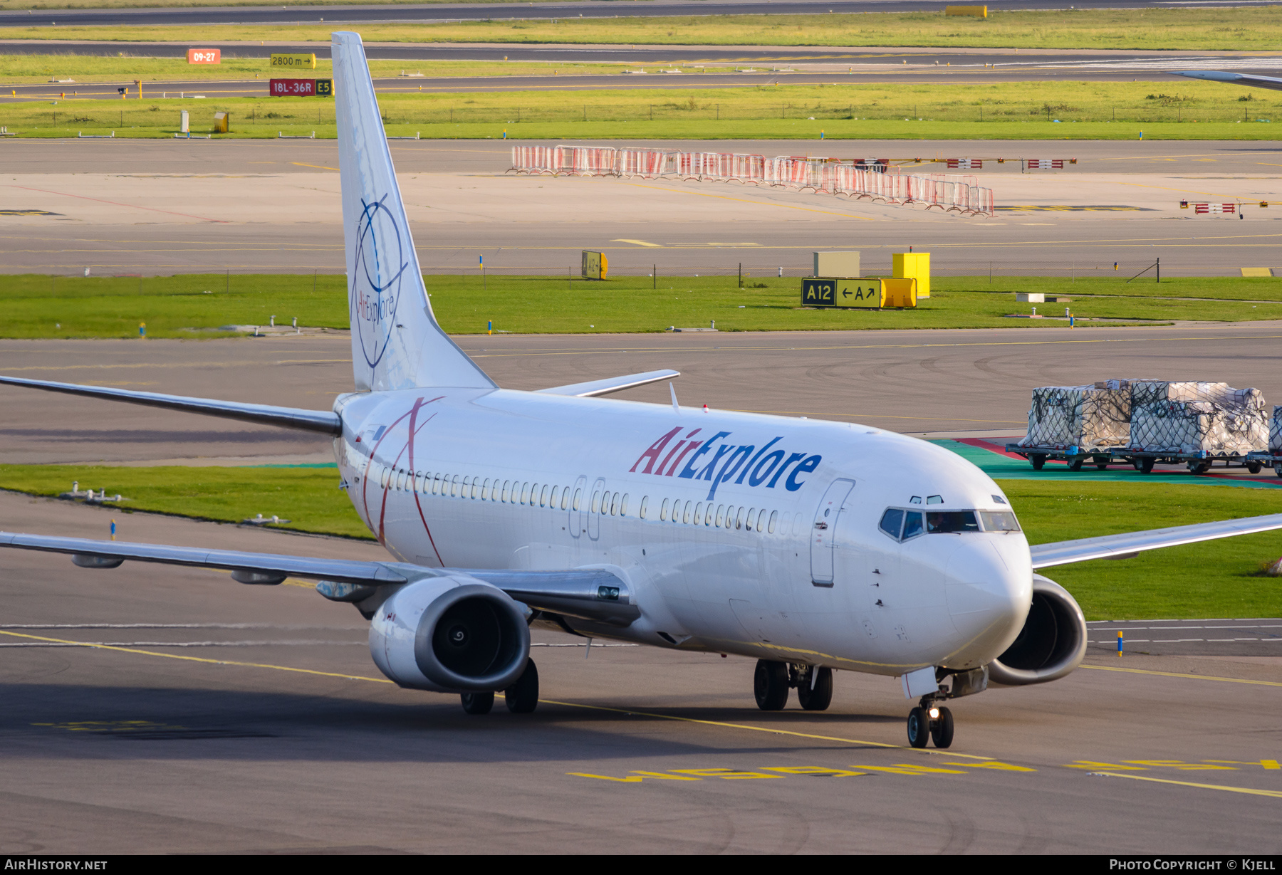 Aircraft Photo of OM-CEX | Boeing 737-436 | AirExplore - Axe | AirHistory.net #340040