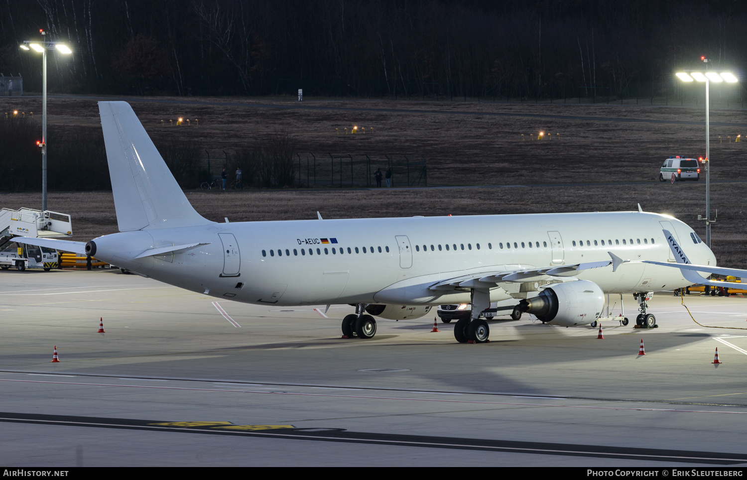 Aircraft Photo of D-AEUC | Airbus A321-211 | AirHistory.net #340061