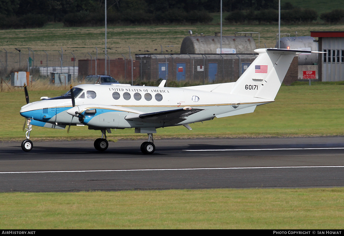 Aircraft Photo of 76-0171 / 60171 | Beech C-12C Huron | USA - Air Force | AirHistory.net #340088