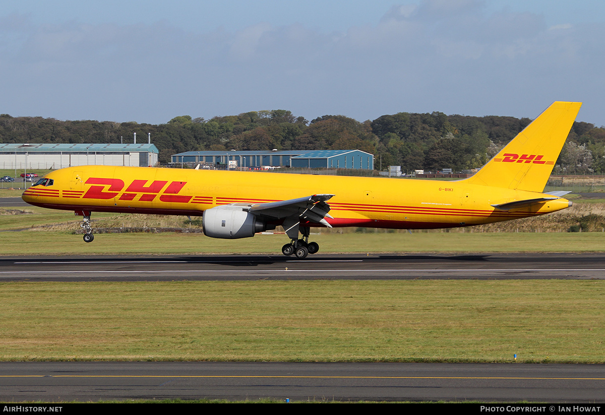 Aircraft Photo of G-BIKI | Boeing 757-236/SF | DHL International | AirHistory.net #340089