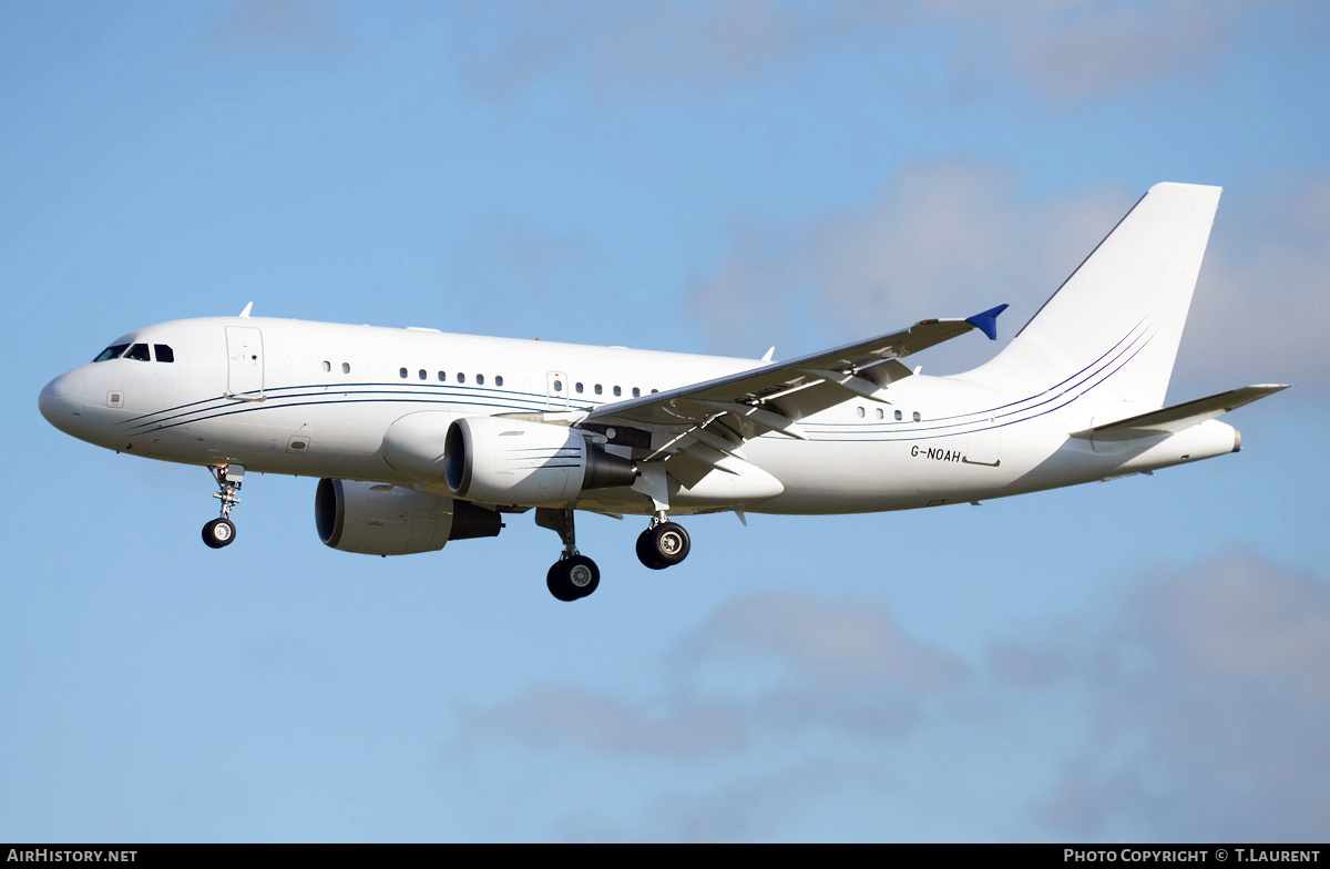 Aircraft Photo of G-NOAH | Airbus ACJ318 (A318-115/CJ) | AirHistory.net #340106