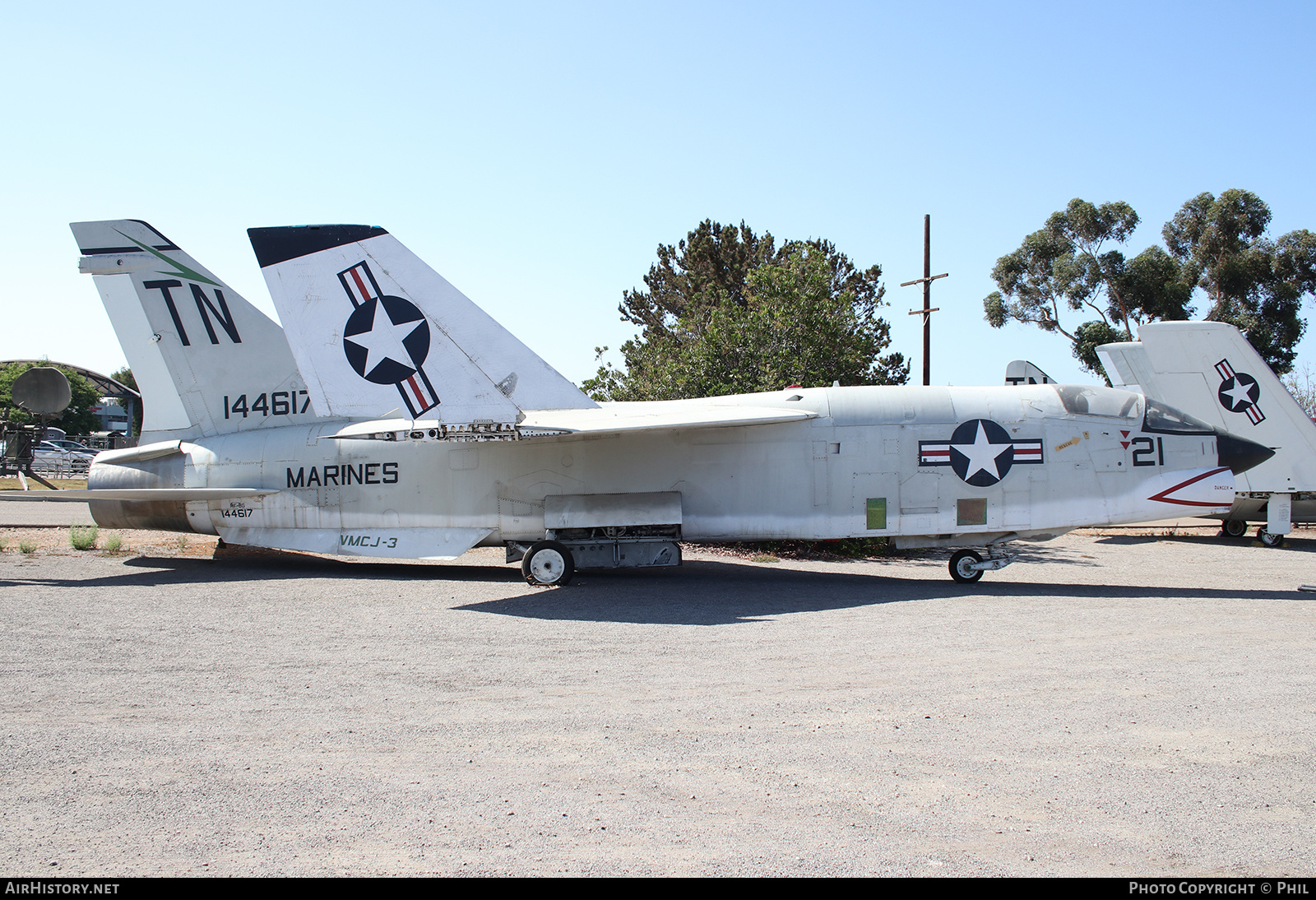 Aircraft Photo of 144617 | Vought RF-8G Crusader | USA - Marines | AirHistory.net #340157