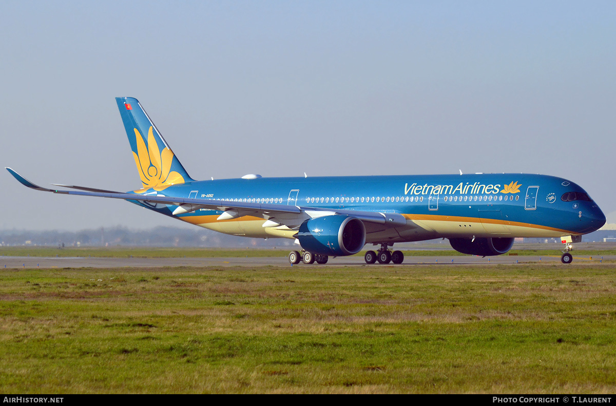 Aircraft Photo of VN-A892 | Airbus A350-941 | Vietnam Airlines | AirHistory.net #340159
