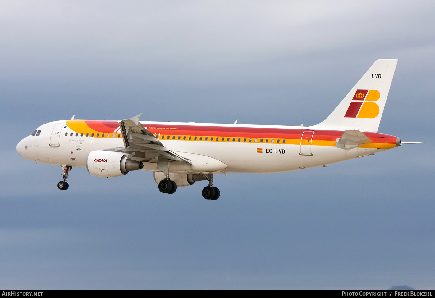 Aircraft Photo of EC-LVD | Airbus A320-216 | Iberia | AirHistory.net #340180