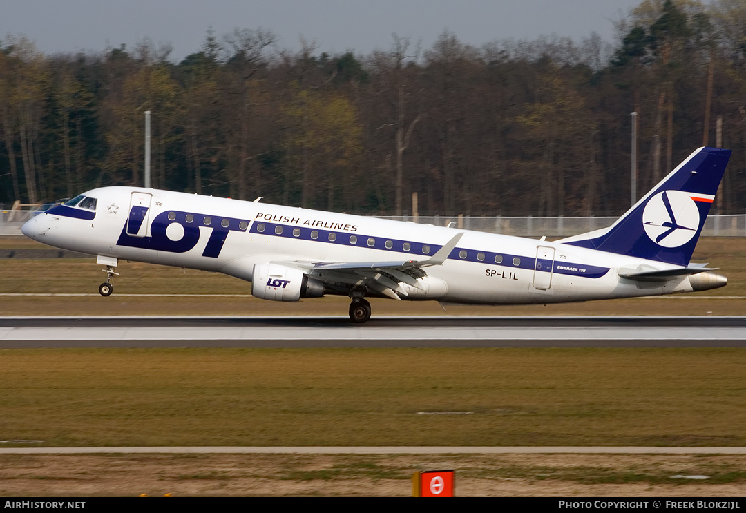 Aircraft Photo of SP-LIL | Embraer 175LR (ERJ-170-200LR) | LOT Polish Airlines - Polskie Linie Lotnicze | AirHistory.net #340189