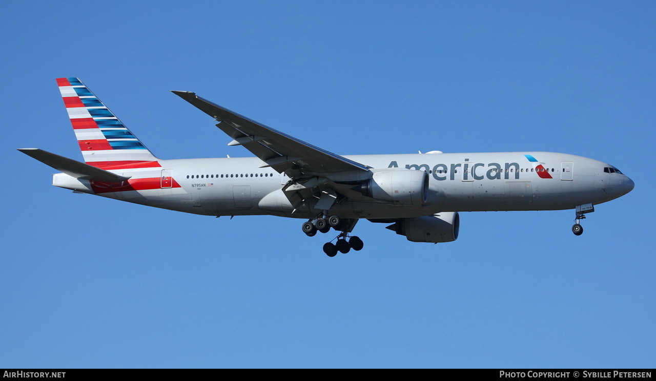 Aircraft Photo of N795AN | Boeing 777-223/ER | American Airlines | AirHistory.net #340192