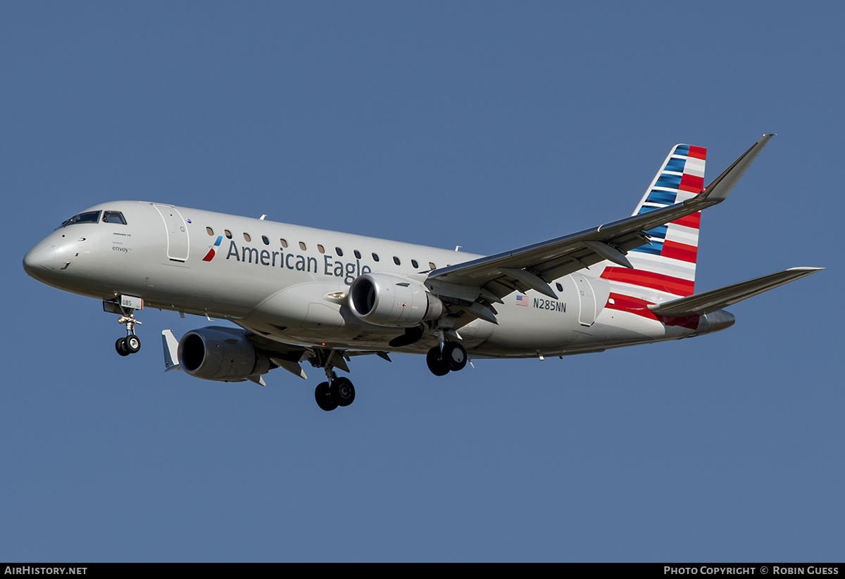 Aircraft Photo of N285NN | Embraer 175LR (ERJ-170-200LR) | American Eagle | AirHistory.net #340292