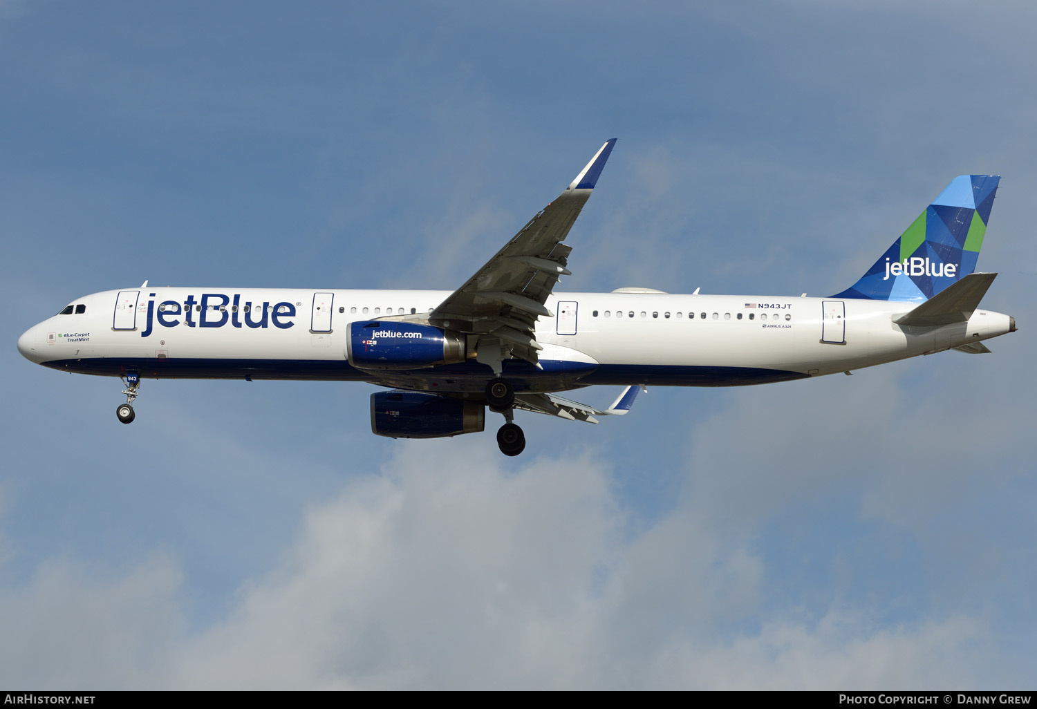 Aircraft Photo of N943JT | Airbus A321-231 | JetBlue Airways | AirHistory.net #340379
