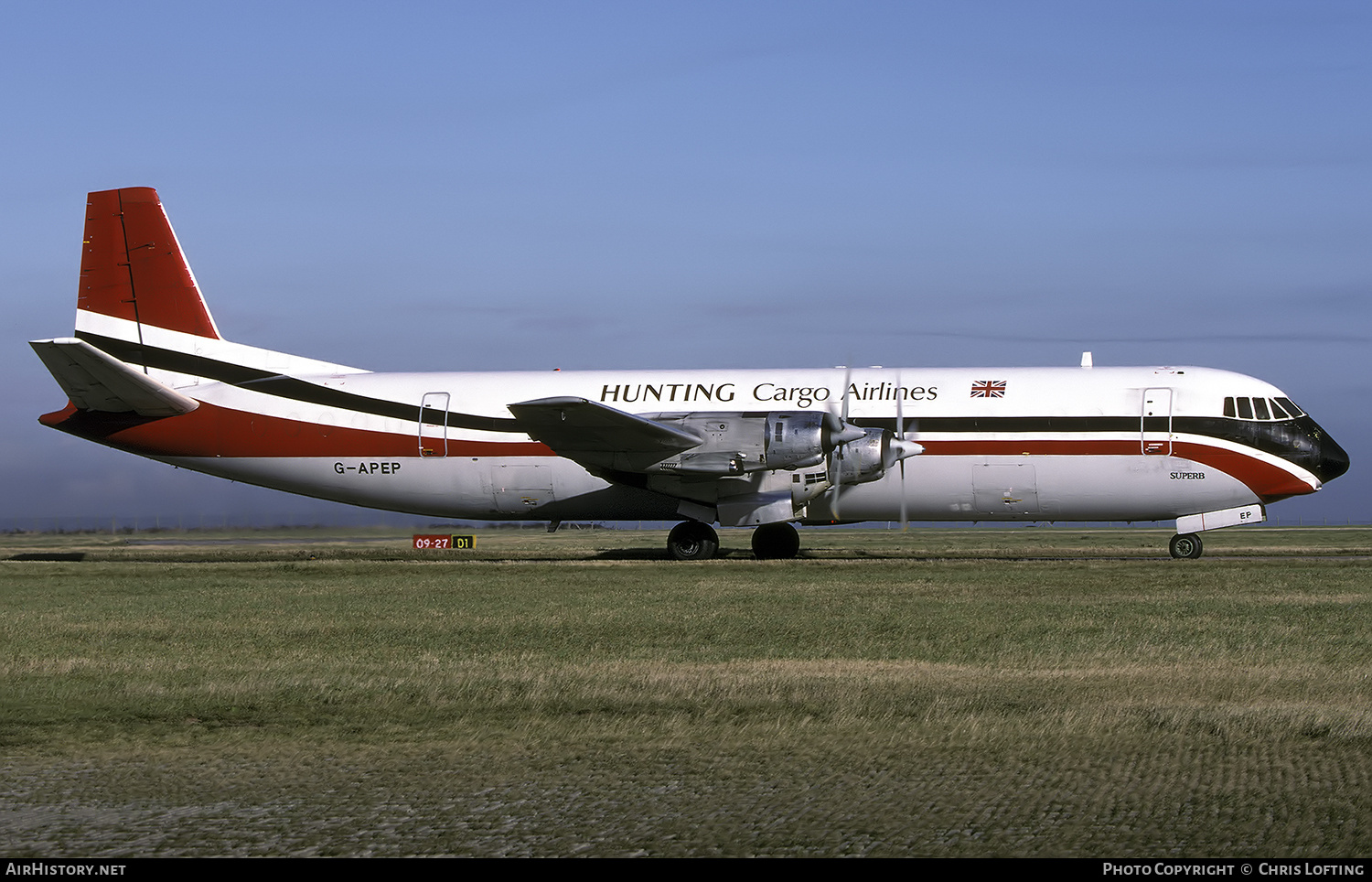 Aircraft Photo of G-APEP | Vickers 953C Merchantman | Hunting Cargo Airlines | AirHistory.net #340497