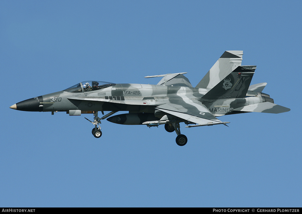 Aircraft Photo of 162869 | McDonnell Douglas F/A-18A Hornet | USA - Navy | AirHistory.net #340566