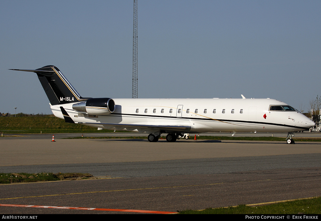 Aircraft Photo of M-ISLA | Bombardier Challenger 850 (CRJ-200SE/CL-600-2B19) | AirHistory.net #340577