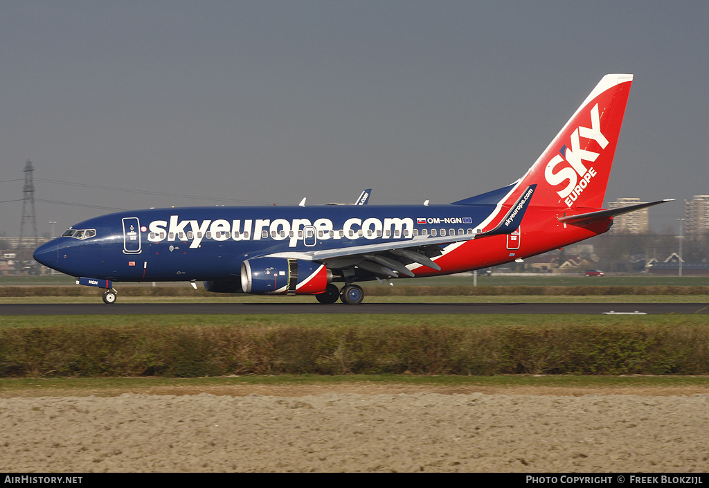 Aircraft Photo of OM-NGN | Boeing 737-7GL | SkyEurope Airlines | AirHistory.net #340637