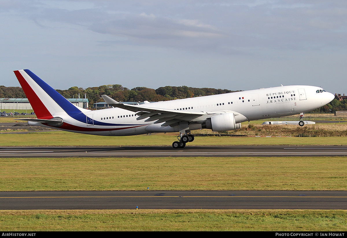 Aircraft Photo of 240 | Airbus A330-223 | France - Air Force | AirHistory.net #340702