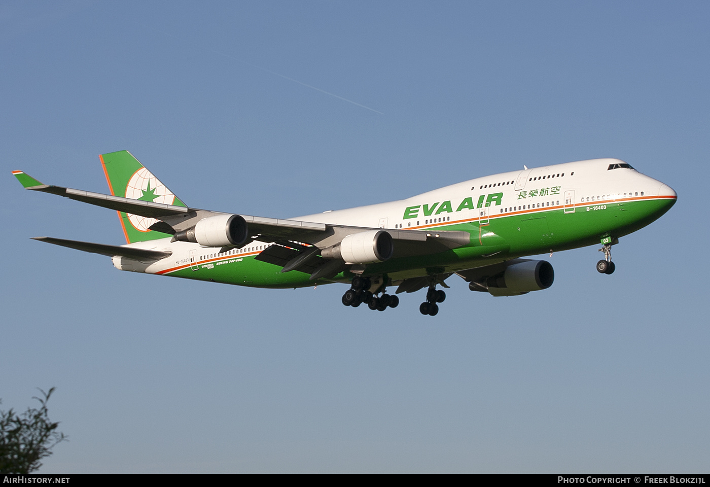 Aircraft Photo of B-16403 | Boeing 747-45EM | EVA Air | AirHistory.net #340705