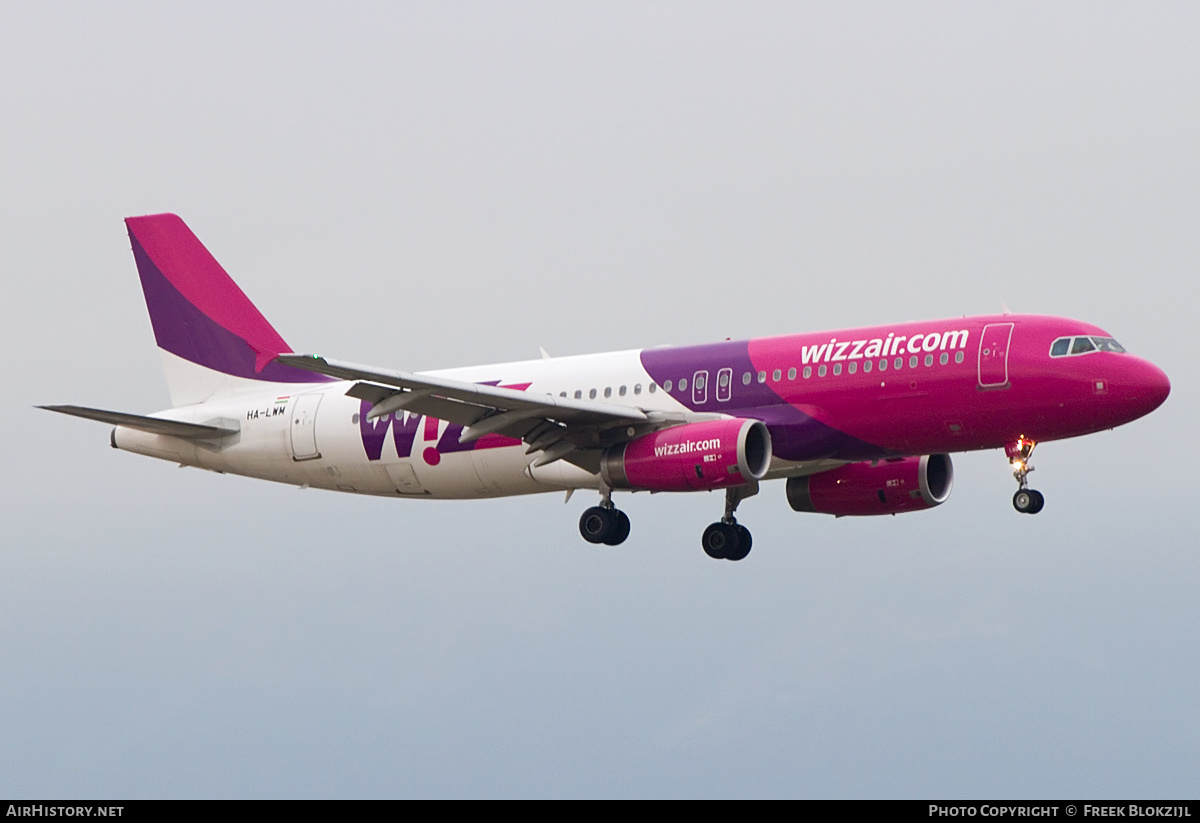 Aircraft Photo of HA-LWM | Airbus A320-232 | Wizz Air | AirHistory.net #340729