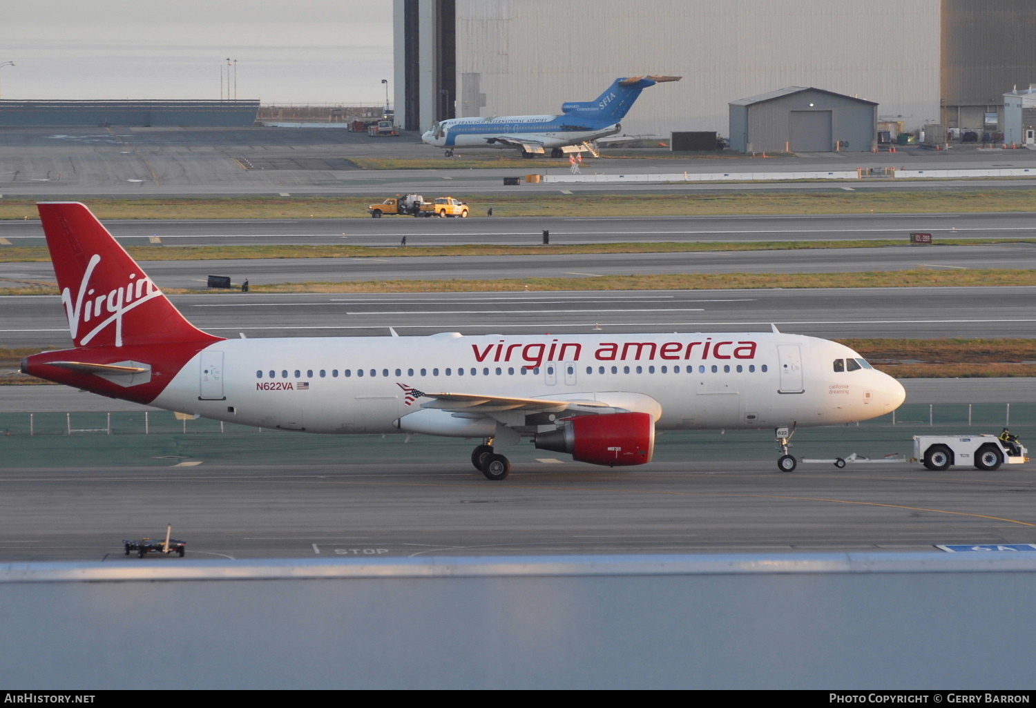 Aircraft Photo of N622VA | Airbus A320-214 | Virgin America | AirHistory.net #340749