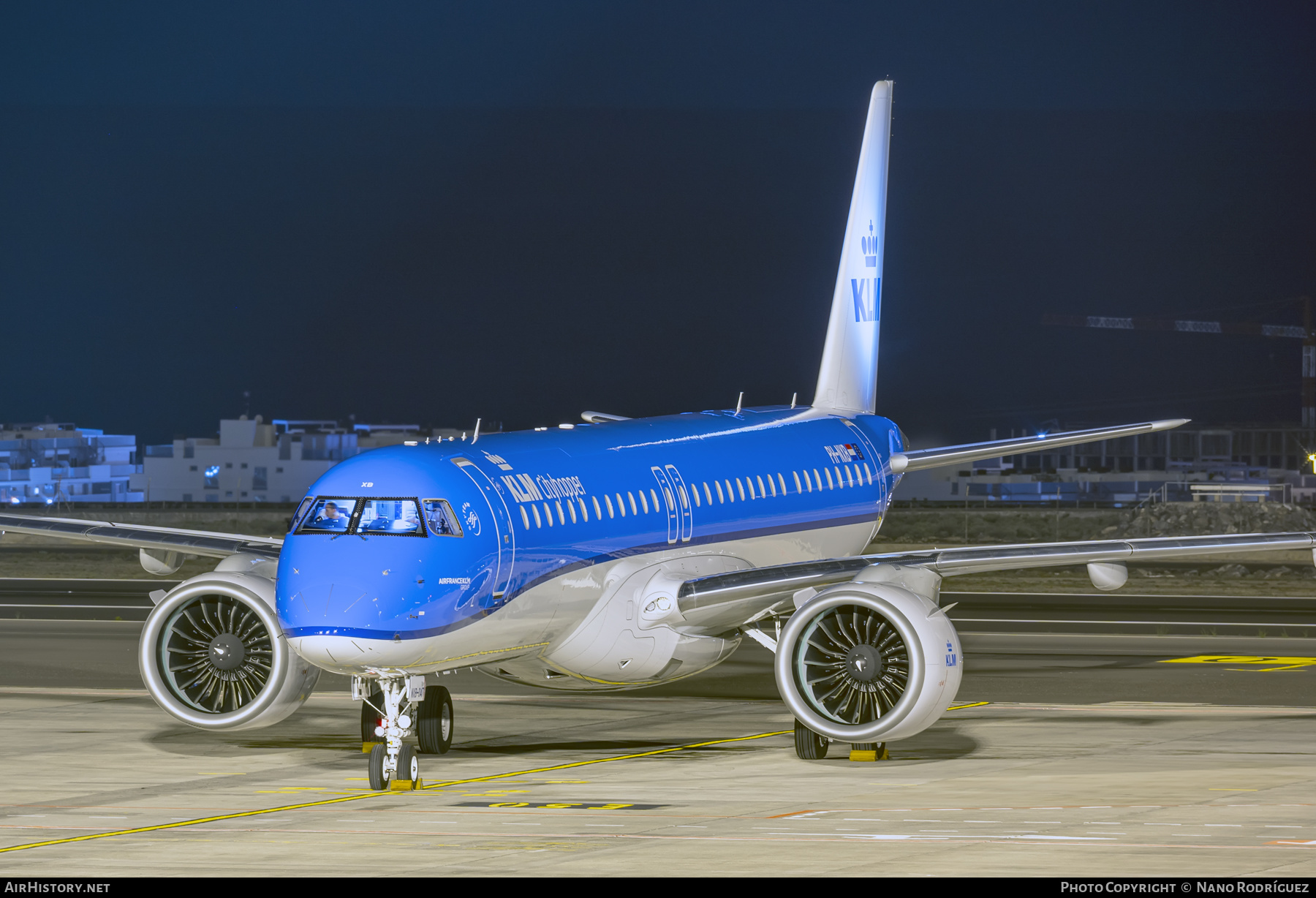 Aircraft Photo of PH-NXB | Embraer 195-E2 (ERJ-190-400) | KLM Cityhopper | AirHistory.net #340846