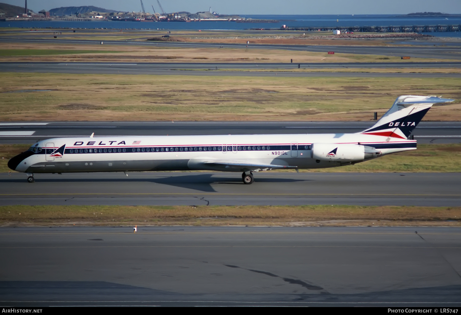 Aircraft Photo of N901DL | McDonnell Douglas MD-88 | Delta Air Lines | AirHistory.net #340982