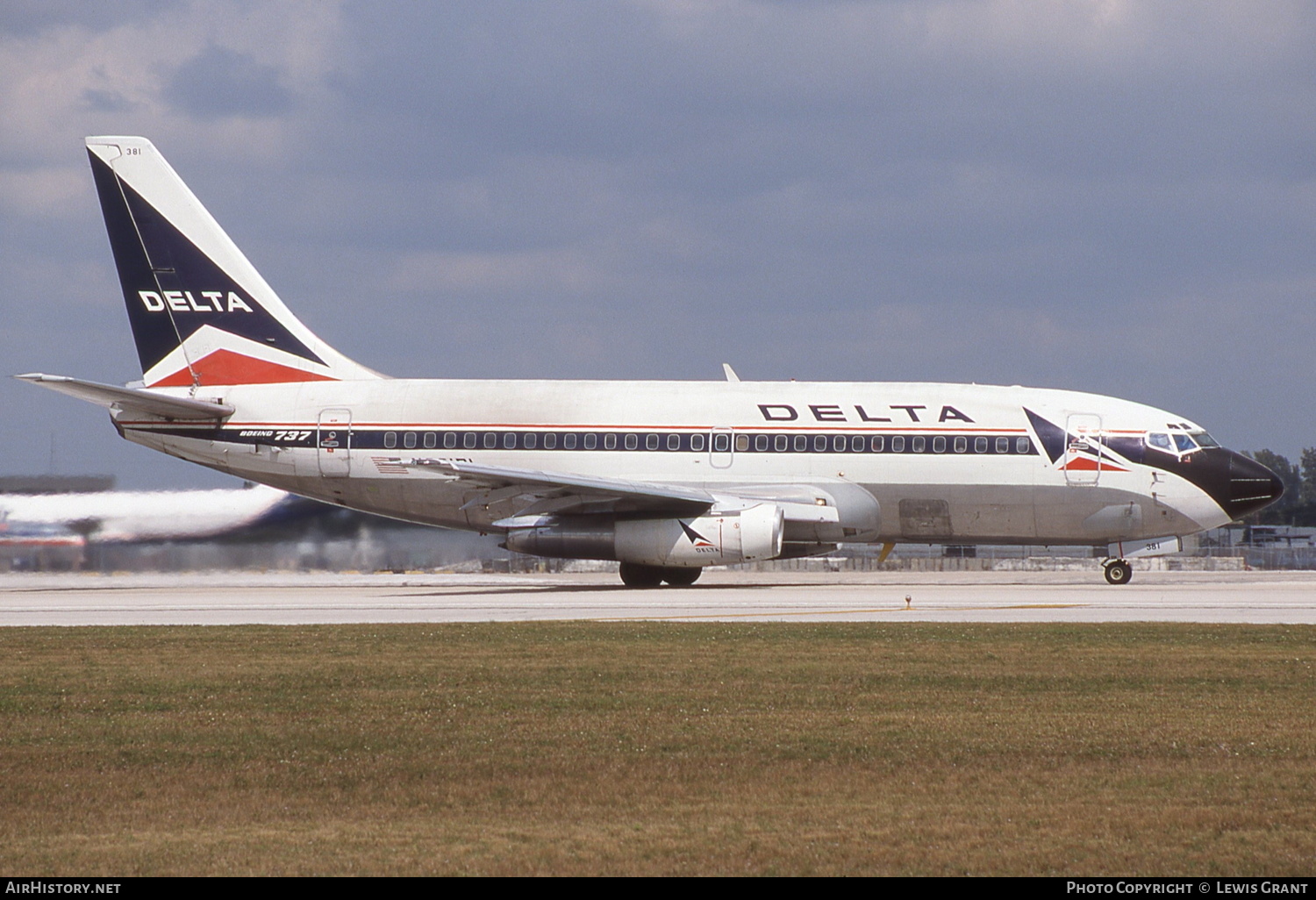 Aircraft Photo of N381DL | Boeing 737-247/Adv | Delta Air Lines | AirHistory.net #341050