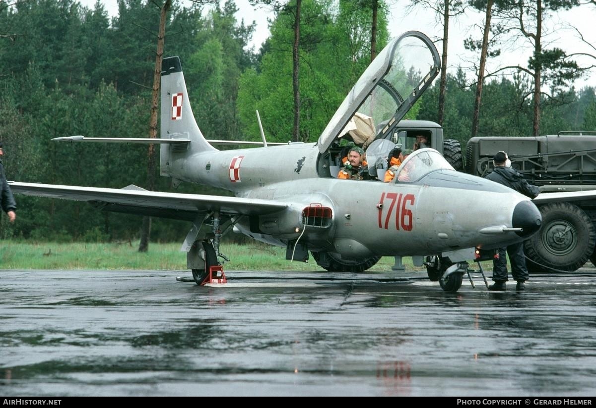 Aircraft Photo of 1716 | PZL-Mielec TS-11 Iskra | Poland - Navy | AirHistory.net #341143