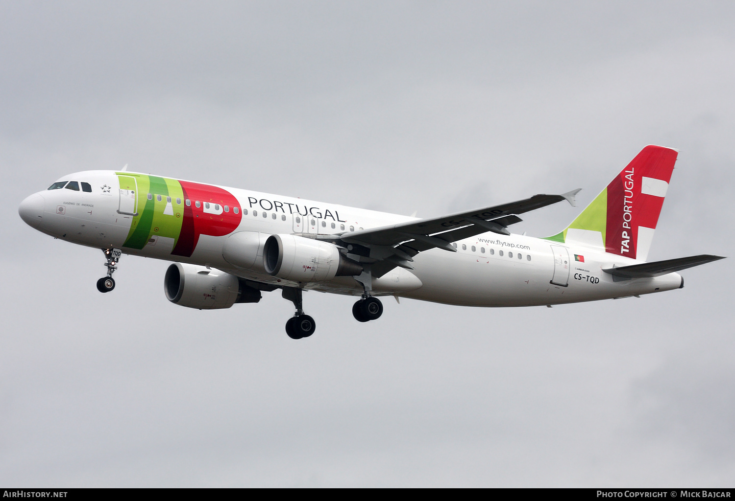 Aircraft Photo of CS-TQD | Airbus A320-214 | TAP Air Portugal | AirHistory.net #341157