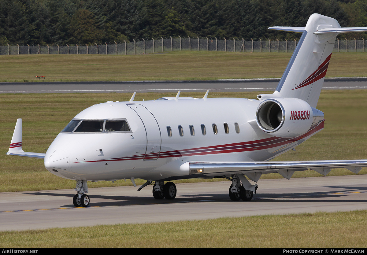 Aircraft Photo of N888DH | Canadair Challenger 604 (CL-600-2B16) | AirHistory.net #341201