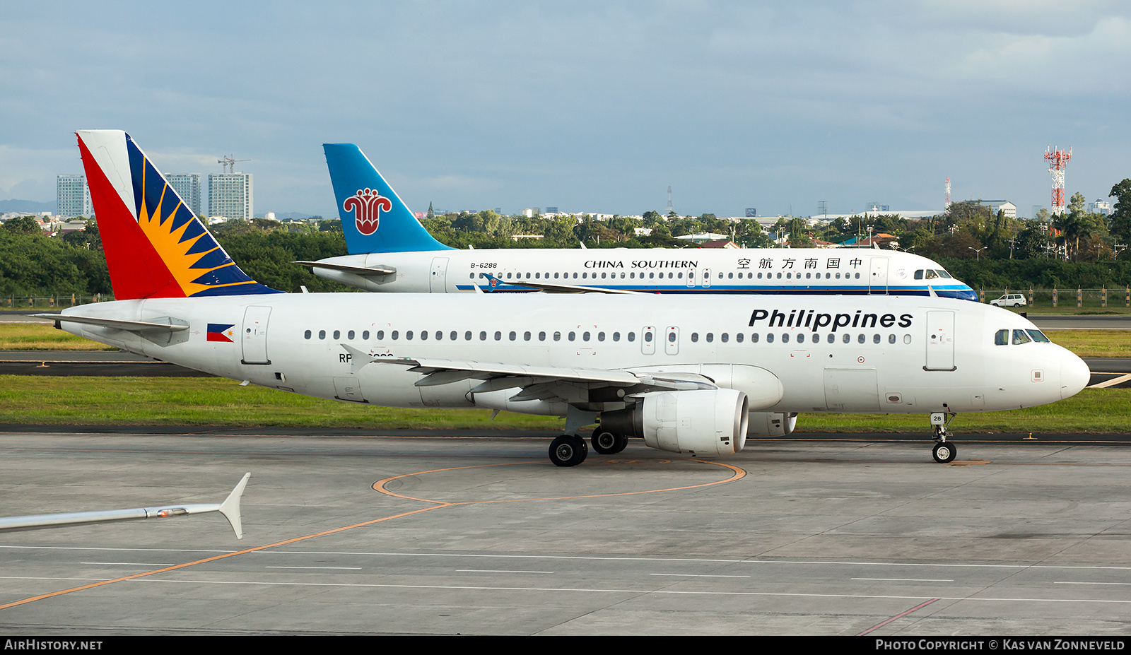 Aircraft Photo of RP-C3228 | Airbus A320-214 | Philippine Airlines | AirHistory.net #341274