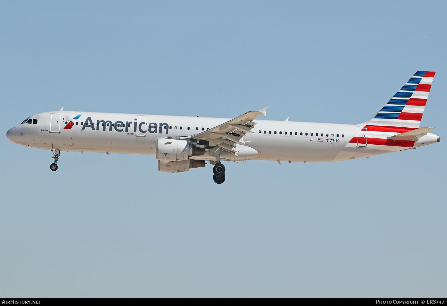 Aircraft Photo of N177US | Airbus A321-211 | American Airlines | AirHistory.net #341276