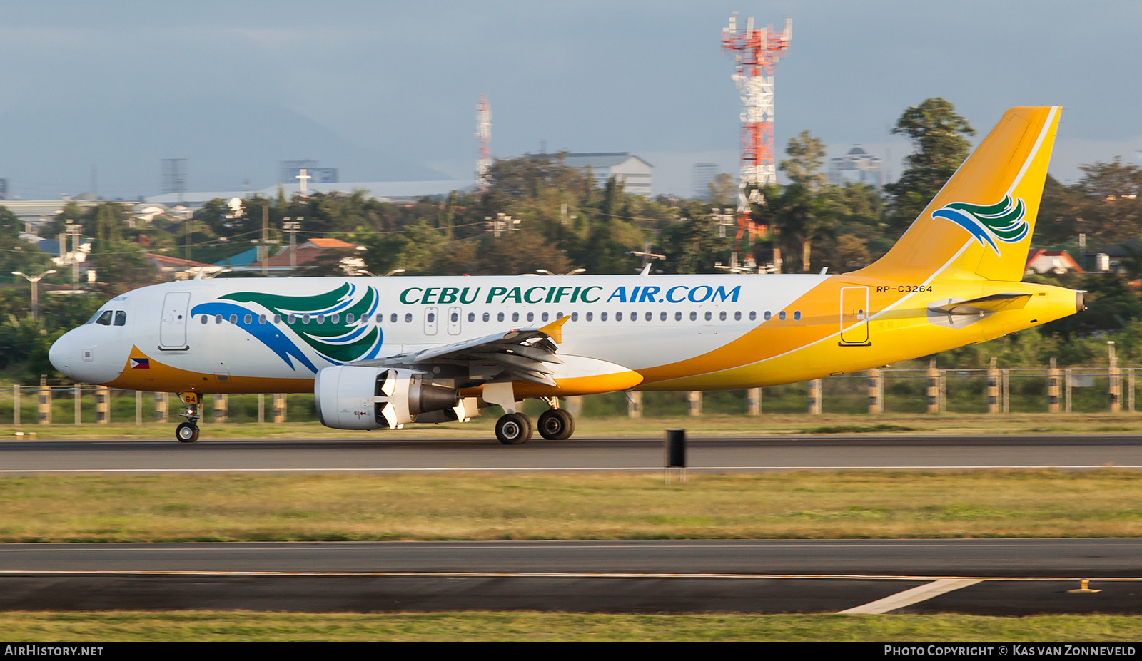 Aircraft Photo of RP-C3264 | Airbus A320-214 | Cebu Pacific Air | AirHistory.net #341282
