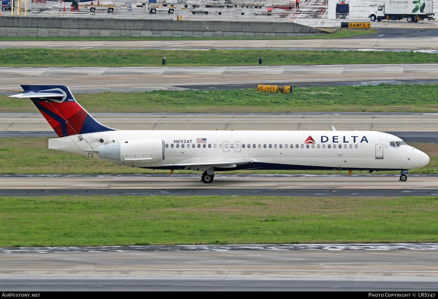 Aircraft Photo of N892AT | Boeing 717-2BD | Delta Air Lines | AirHistory.net #341299