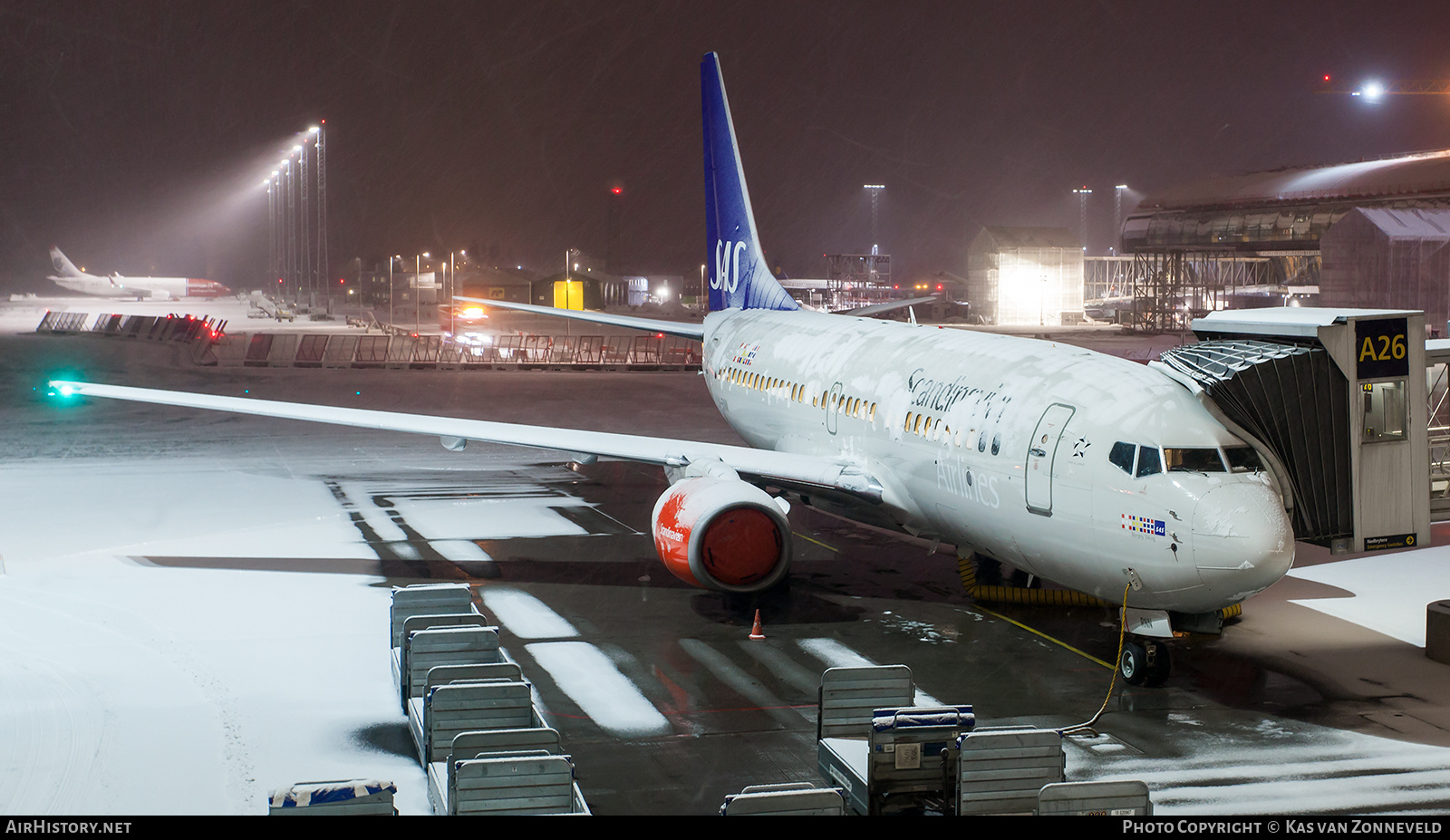 Aircraft Photo of LN-RNN | Boeing 737-783 | Scandinavian Airlines - SAS | AirHistory.net #341336