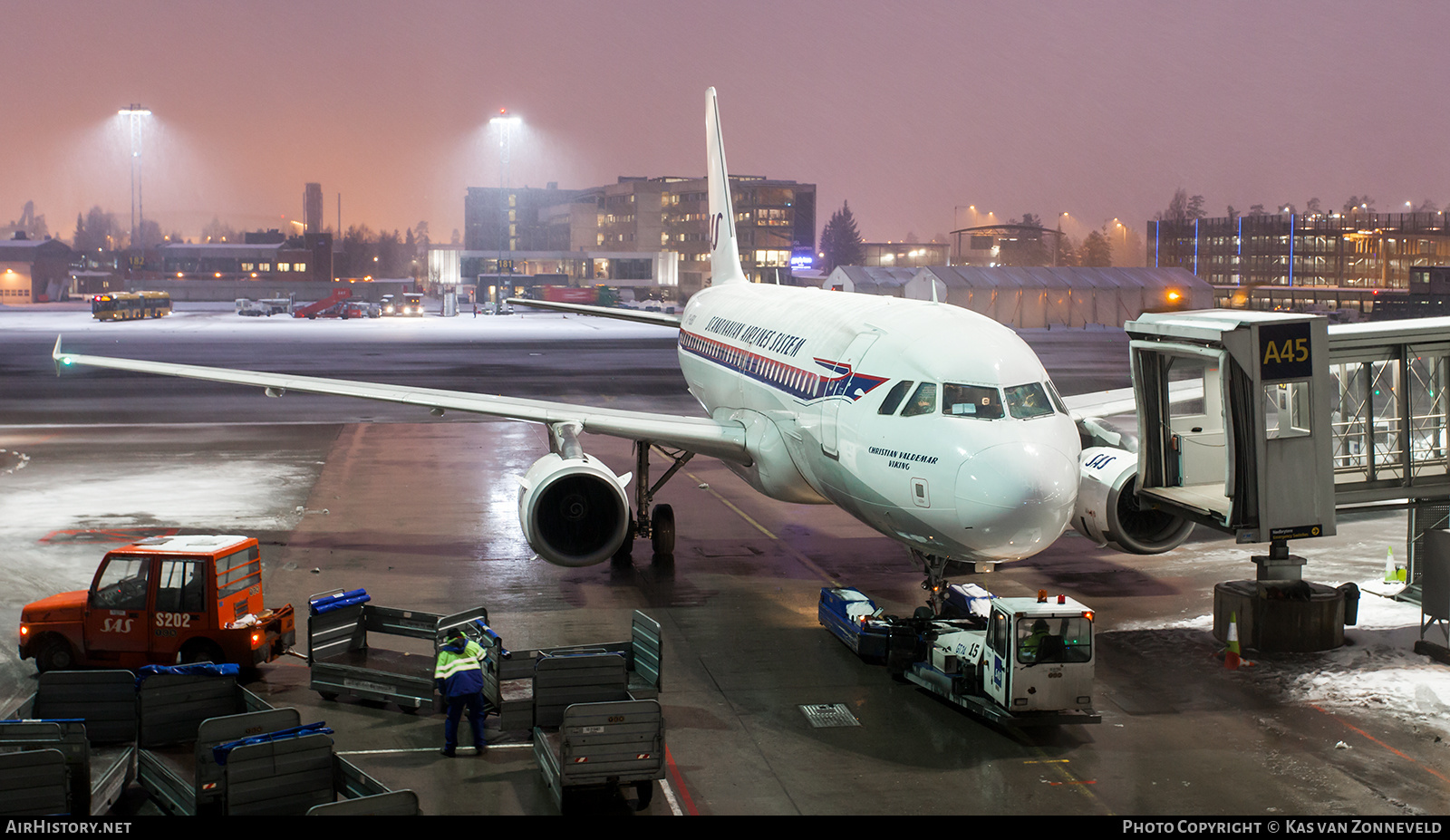 Aircraft Photo of OY-KBO | Airbus A319-132 | Scandinavian Airlines - SAS | Scandinavian Airlines System - SAS | AirHistory.net #341351