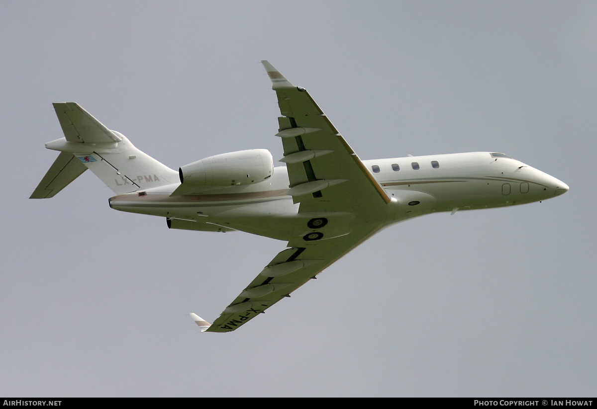 Aircraft Photo of LX-PMA | Bombardier Challenger 300 (BD-100-1A10) | AirHistory.net #341385
