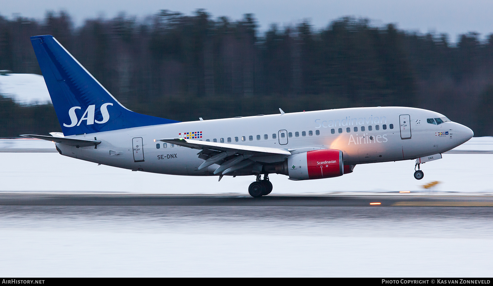 Aircraft Photo of SE-DNX | Boeing 737-683 | Scandinavian Airlines - SAS | AirHistory.net #341394
