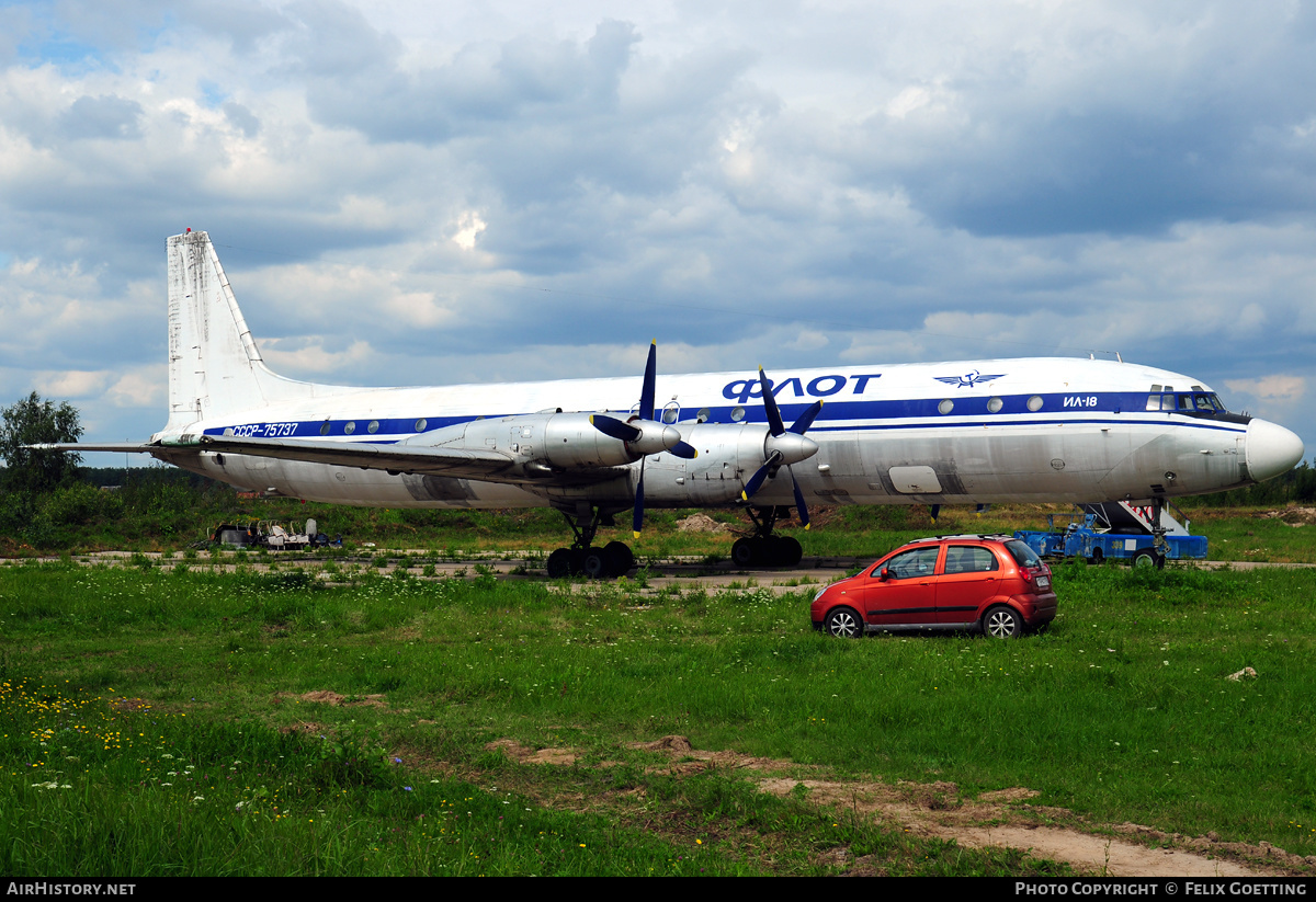 Aircraft Photo of CCCP-75737 | Ilyushin Il-18V | Aeroflot | AirHistory.net #341470