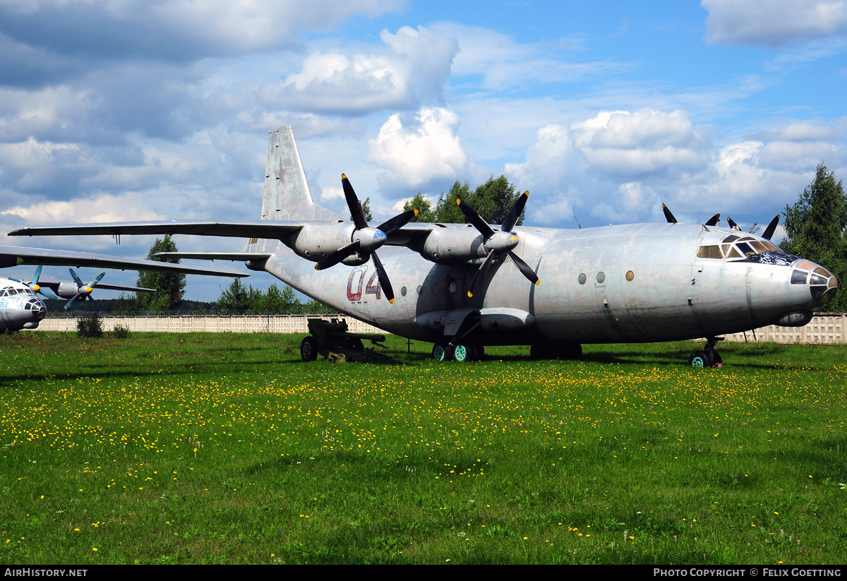 Aircraft Photo of 04 red | Antonov An-12 | Soviet Union - Air Force | AirHistory.net #341486