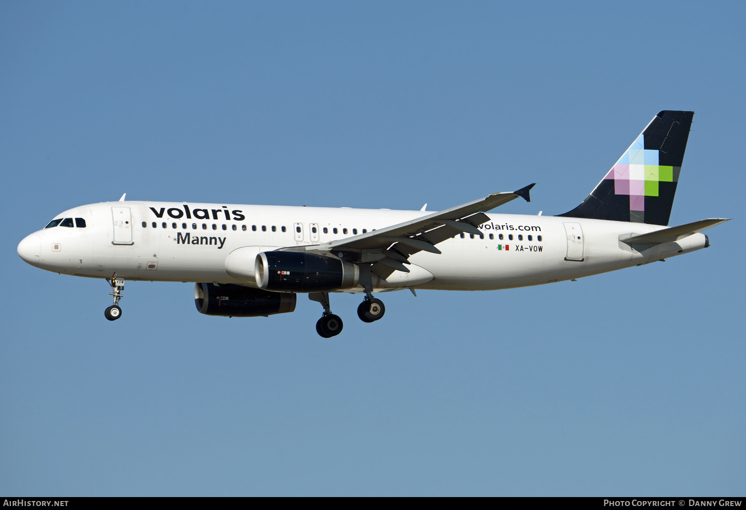 Aircraft Photo of XA-VOW | Airbus A320-233 | Volaris | AirHistory.net #341496