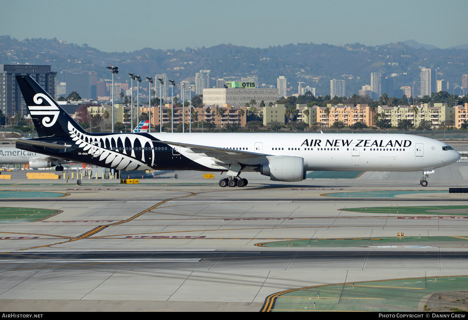 Aircraft Photo of ZK-OKN | Boeing 777-319/ER | Air New Zealand | AirHistory.net #341536