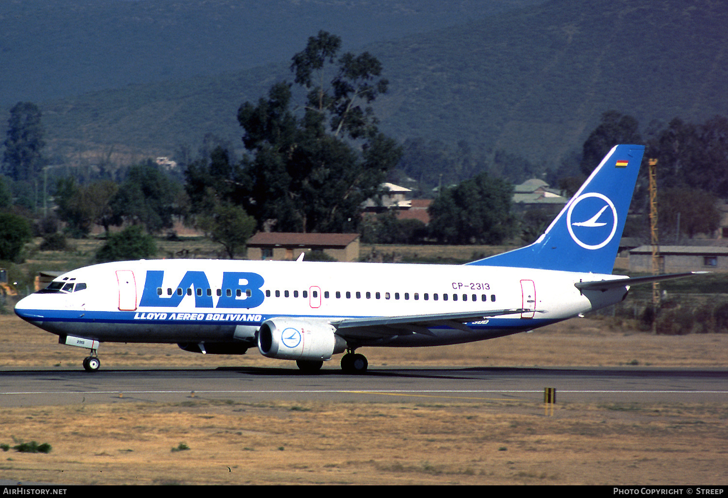 Aircraft Photo of CP-2313 | Boeing 737-3A1 | Lloyd Aereo Boliviano - LAB | AirHistory.net #341549