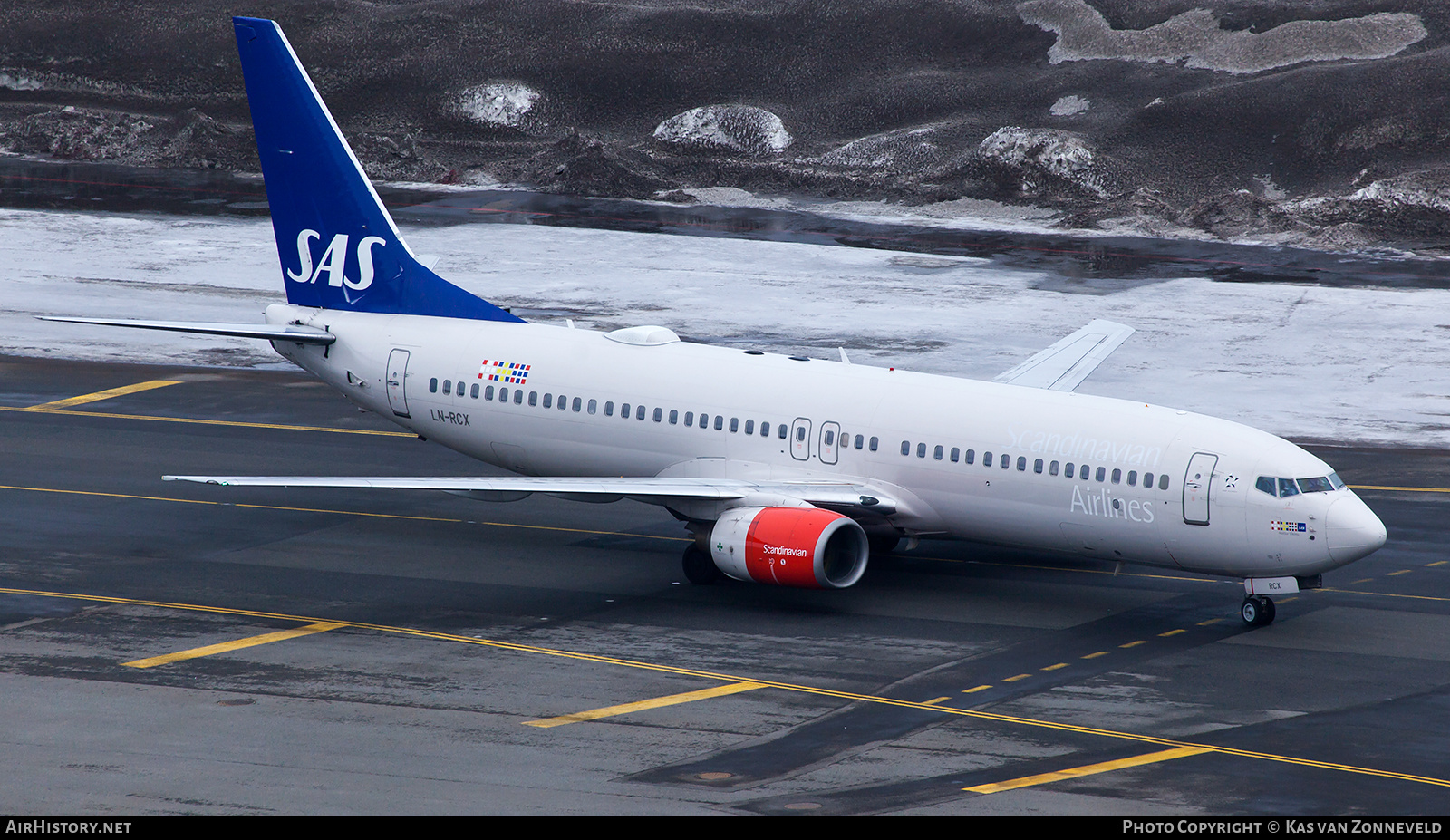 Aircraft Photo of LN-RCX | Boeing 737-883 | Scandinavian Airlines - SAS | AirHistory.net #341667