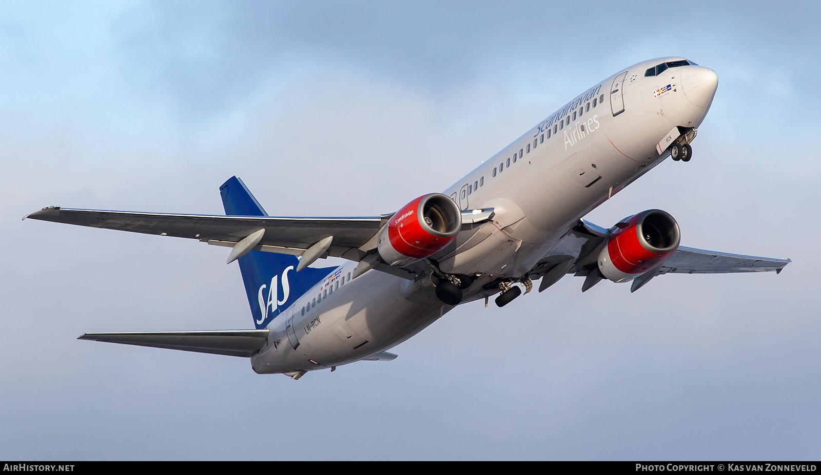 Aircraft Photo of LN-RCN | Boeing 737-883 | Scandinavian Airlines - SAS | AirHistory.net #341752