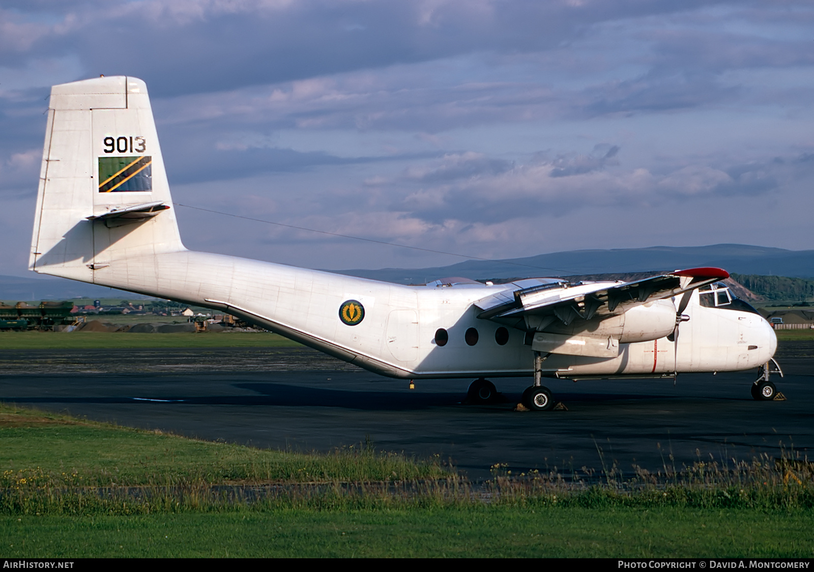 Aircraft Photo of JW9013 / 9013 | De Havilland Canada CC-108 Caribou 1 | Tanzania - Air Force | AirHistory.net #341757
