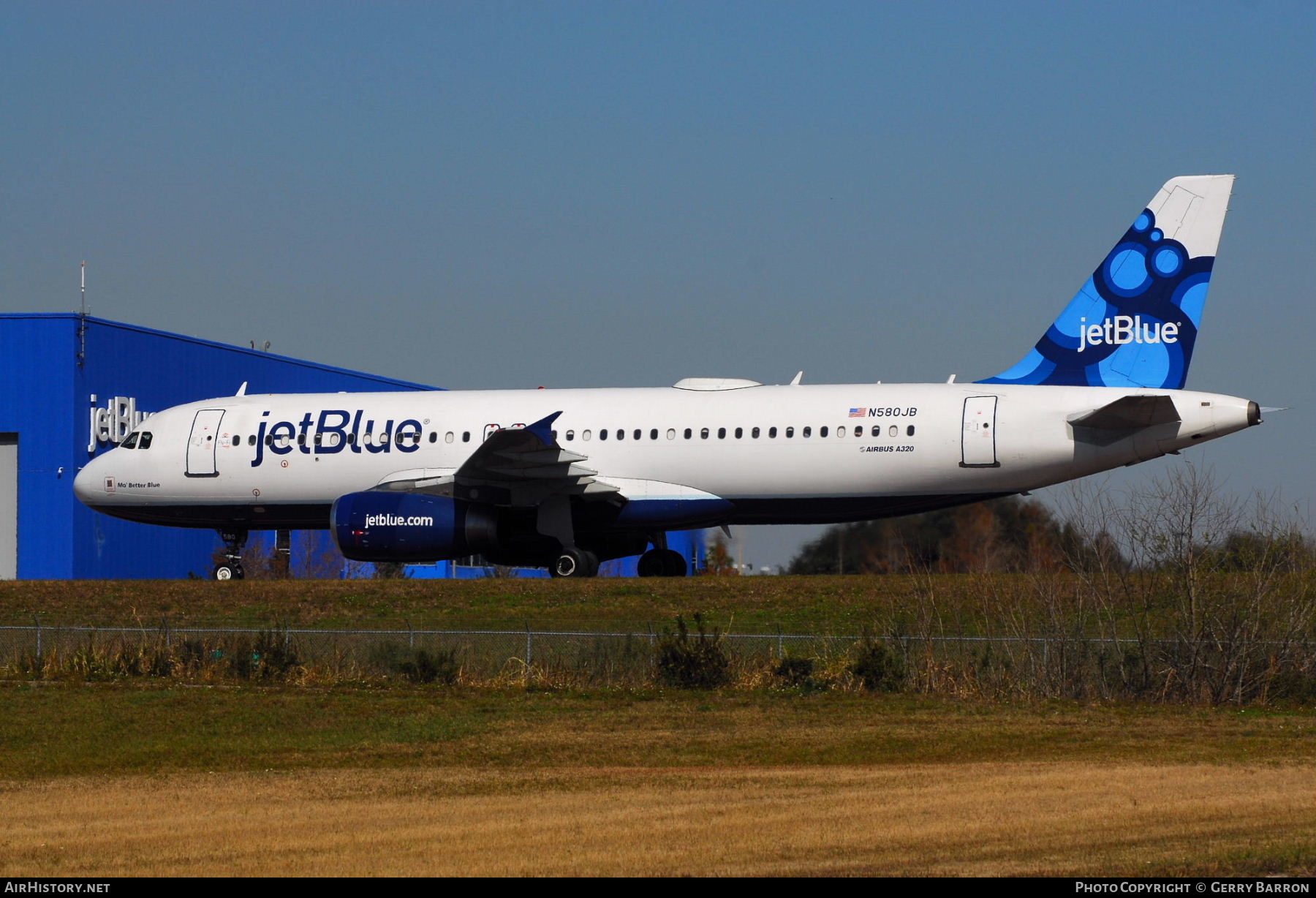 Aircraft Photo of N580JB | Airbus A320-232 | JetBlue Airways | AirHistory.net #341854