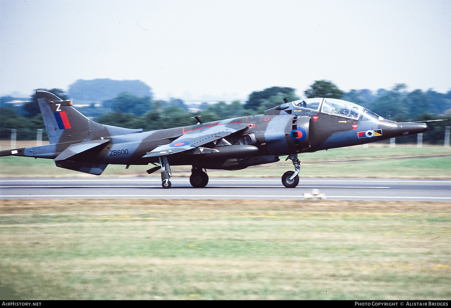 Aircraft Photo of ZB600 | Hawker Siddeley Harrier T4 | UK - Air Force | AirHistory.net #341881
