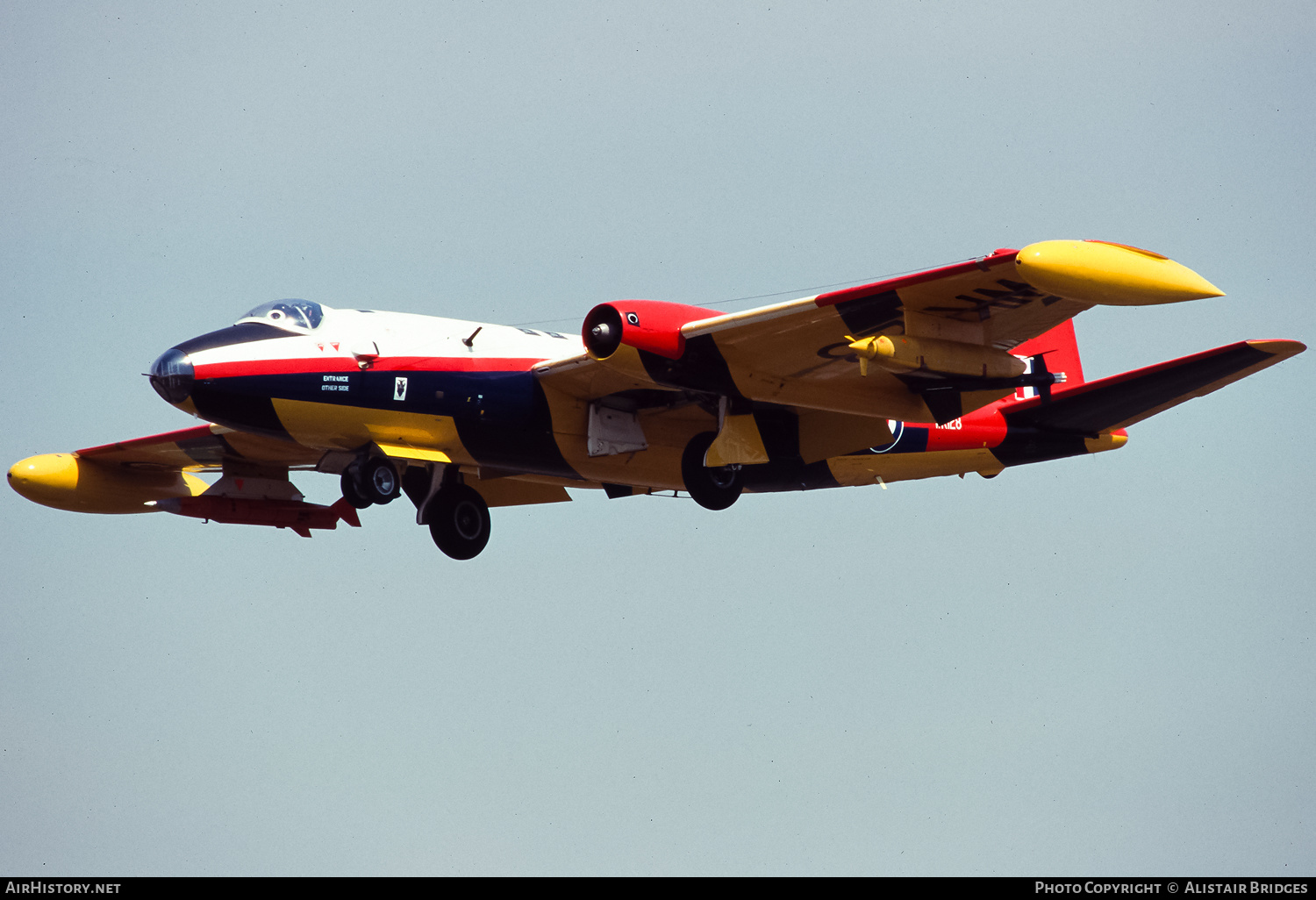 Aircraft Photo of WK128 | English Electric Canberra B(TT)2 | UK - Air Force | AirHistory.net #341957